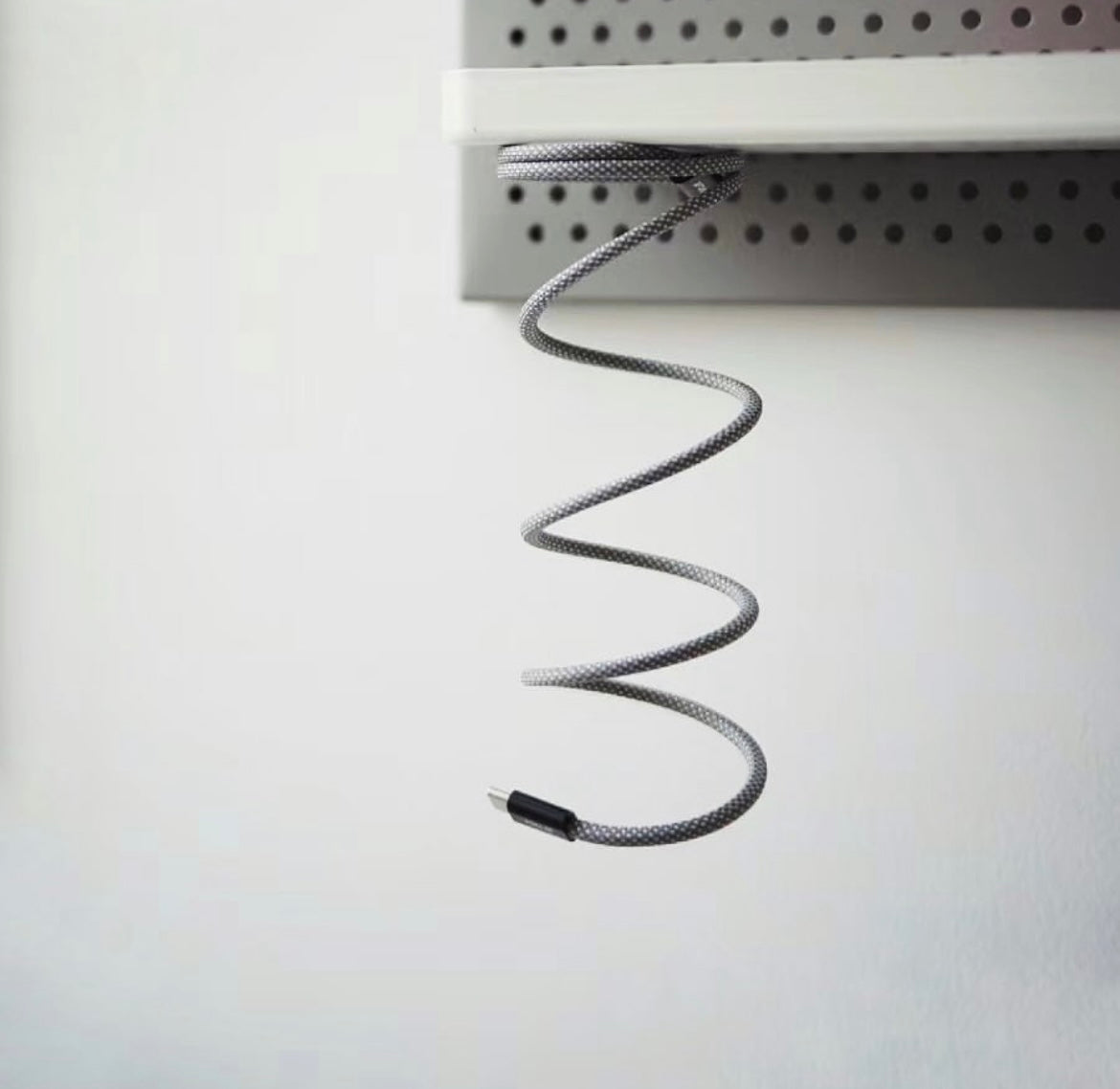 Magnetic Cable